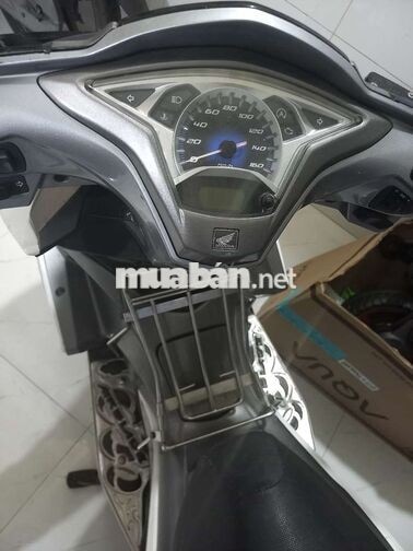 Honda Air Blade 125Fi Trắng xám