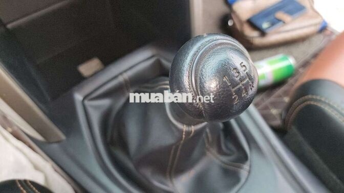 Toyota Innova 2.0E 2017 Số sàn Bạc 76.000 km