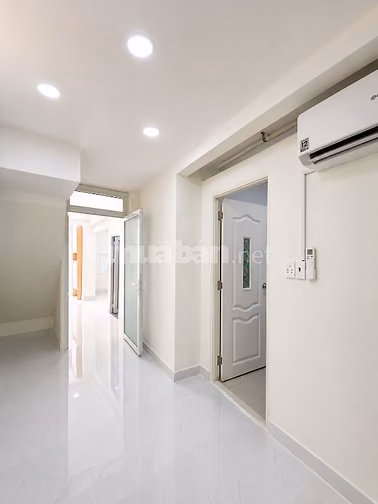 ☎ ☎ Nhà mới 3 phòng ngủ gần đường Hoa Sữa khu Phan Xích Long