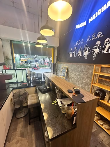 Sang lại quán trà sữa ngay sát Đại học Thủ Dầu Một