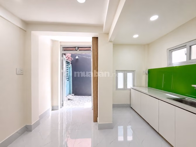 ☎ ☎ Nhà mới 3 phòng ngủ gần đường Hoa Sữa khu Phan Xích Long