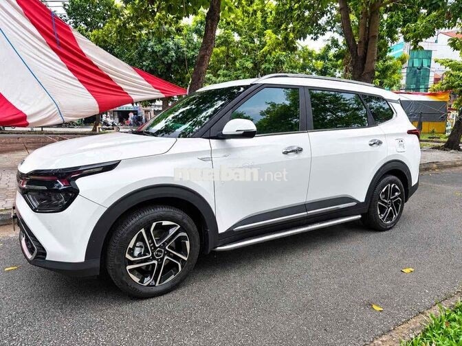 Kia Carens KY Luxury 2025 Trắng 16000 km