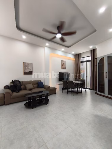 Nhà 2 Mặt Hẻm 3 Phòng Đủ Nội Thất 2 Tấm Đúc Hoàn Công