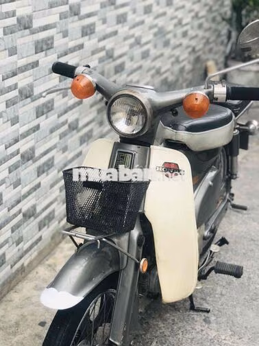 Honda Cub cánh én 50cc . Bstp 9 chủ