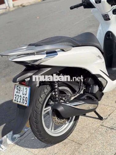 SH 150 ABS 2022 Trắng bạc đen 9.000km bstp