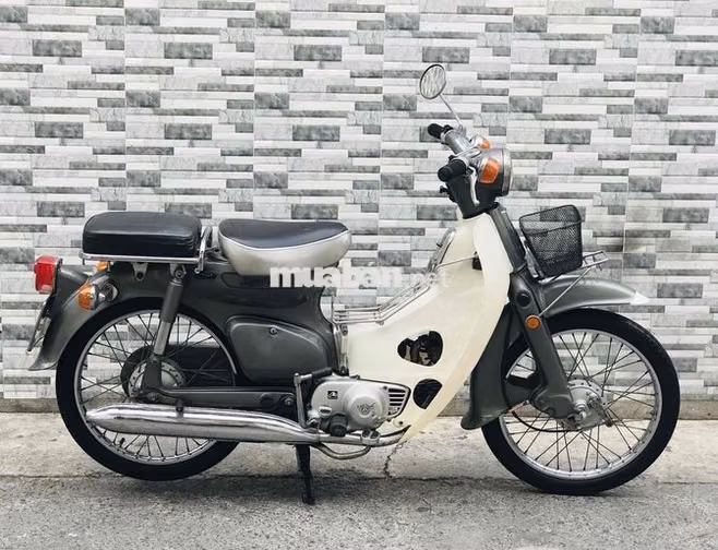 Honda Cub cánh én 50cc . Bstp 9 chủ