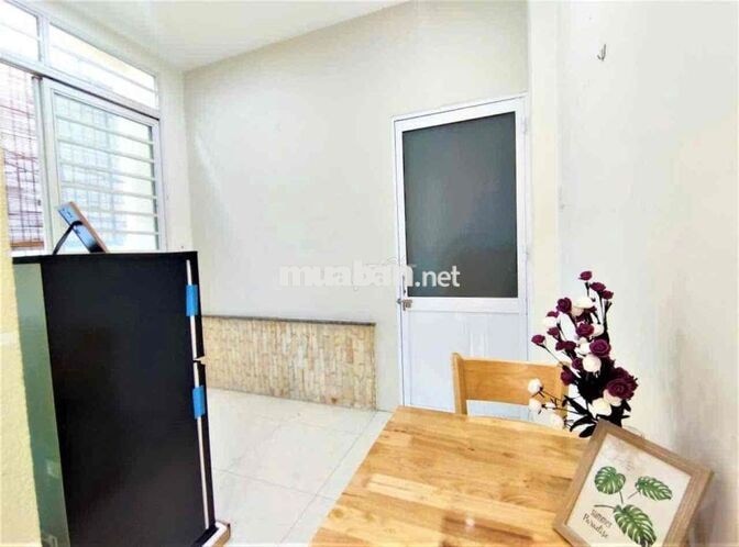 🔥Etown Cộng Hoà - Căn Hộ 1 Phòng Ngủ Tách Bếp 2 Bancol Thang Máy Mới