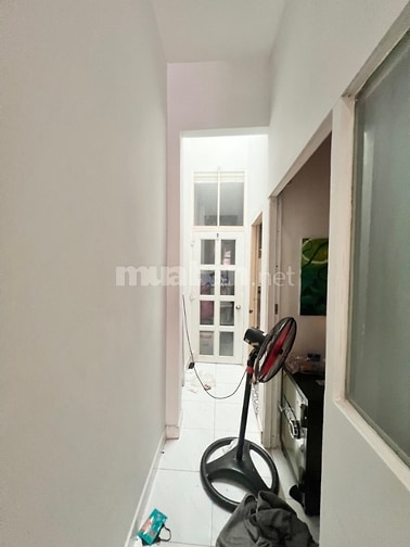 BÁn nhà mới chính chủ 58m2, sổ hồng riêng gần siêu thị Aeon Tân Phú.