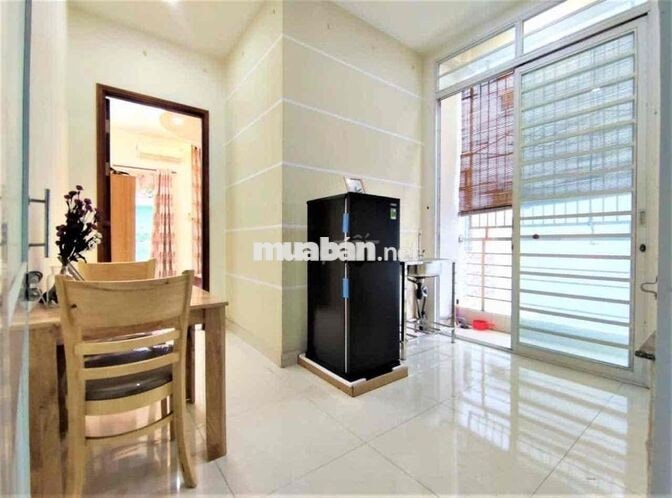 🔥Etown Cộng Hoà - Căn Hộ 1 Phòng Ngủ Tách Bếp 2 Bancol Thang Máy Mới