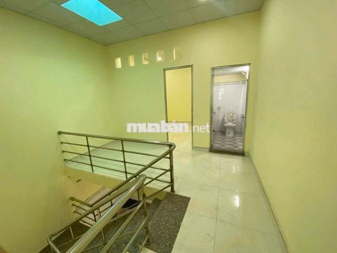 Nhà 2 tầng, 3Pn 2wc,ds48, hbchanh,gần Gigamall 
