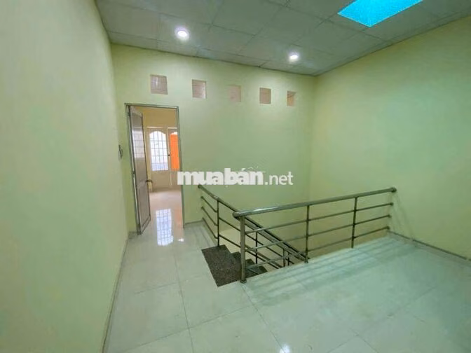 Nhà 2 tầng, 3Pn 2wc,ds48, hbchanh,gần Gigamall 