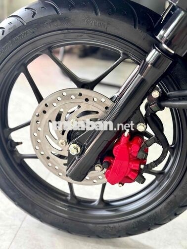 SH Mode Trắng Đen Sporty