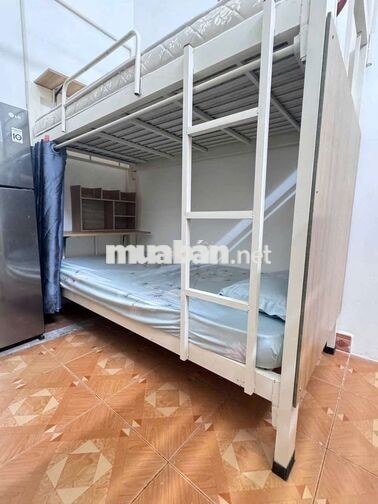 KTX GIÁ RẺ GẦN GTVT-LĐXH, NỘI THẤT ĐẦY ĐỦ, GIẢM THÁNG ĐẦU 800k