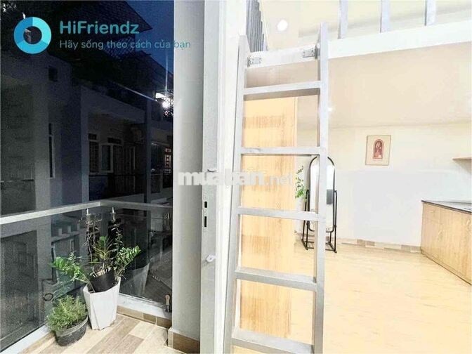 CHỈ TÍNH ĐIỆN NƯỚC, BAN CÔNG FULL NỘI THẤT, GẦN NGÃ TƯ BỐN XÃ,  AEON