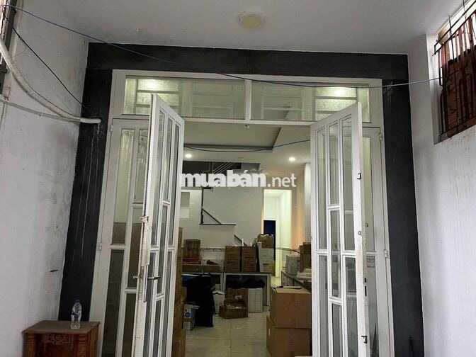 NHÀ CHO THUÊ Q7.  Đường lâm văn bền.Tân quy .  dt:9x25m.nhà 1 trệt 1 l