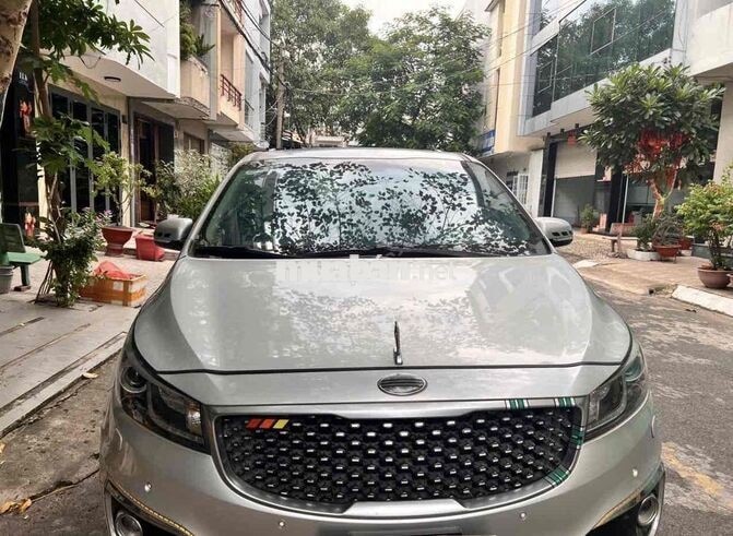 Kia GRAND Sedona 2016 7 chỗ Bạc 70.000 km