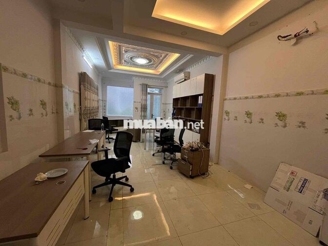 NHÀ CHO THUÊ Q7.  Đường lâm văn bền.Tân quy .  dt:9x25m.nhà 1 trệt 1 l