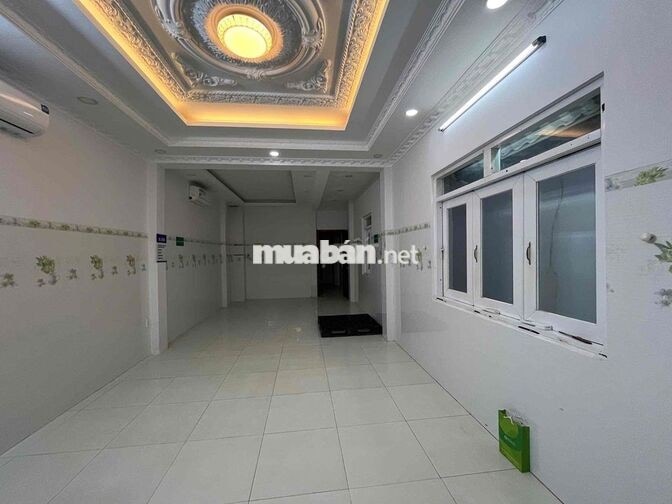 NHÀ CHO THUÊ Q7.  Đường lâm văn bền.Tân quy .  dt:9x25m.nhà 1 trệt 1 l