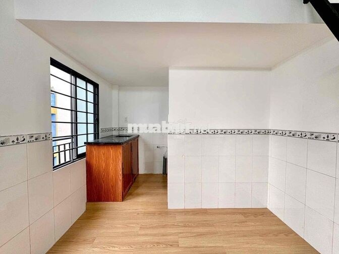 Phòng trọ mới xây 26m2 gác lửng ngay chợ Tân Hương, 3tr9