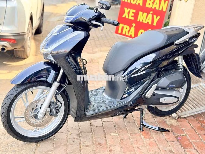 SH 2024 MÀU ĐEN BÓNG BỎ MẪU HOT