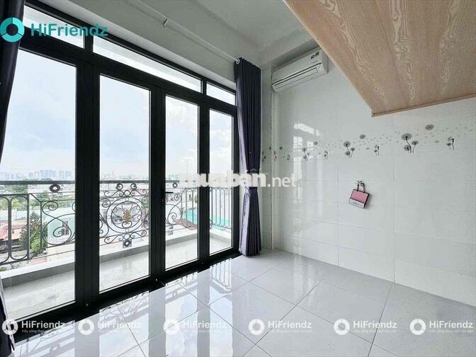Cho Thue Căn Hộ Mới Xây Giá Rẻ Có Ban Công Mới 100% Ngay VLU , IUH