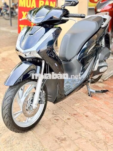 SH 2024 MÀU ĐEN BÓNG BỎ MẪU HOT