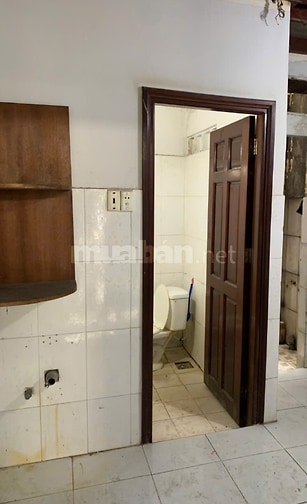 Nhà hẻm xe hơi Quốc Lộ 1A, 4mx18m, 2 phòng ngủ, 2 toilet, giá 5 triệu