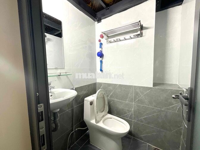 DUPLEX BAN CÔNG FULL NỘI THẤT CÁCH VLU 10P TẠI VƯỜN LÀI