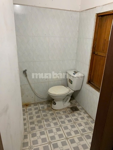 Nhà hẻm xe hơi Quốc Lộ 1A, 4mx18m, 2 phòng ngủ, 2 toilet, giá 5 triệu