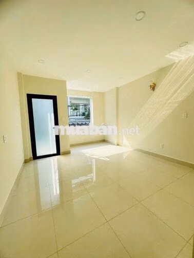 Cho thuê nhà HXH Xô Viết Nghệ Tĩnh 4x15m 3 lầu 7PN giá 27 Triệu