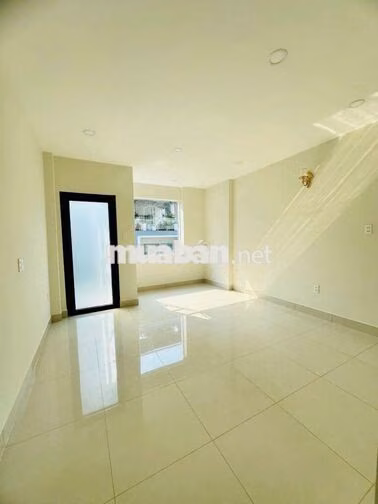 Cho thuê nhà HXH Xô Viết Nghệ Tĩnh 4x15m 3 lầu 7PN giá 27 Triệu
