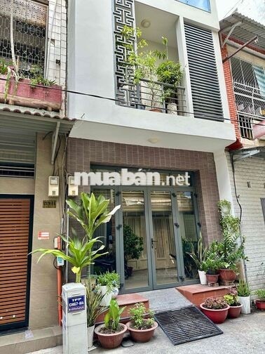 phòng trọ sạch đẹp 30m2 có ban công thoáng mát