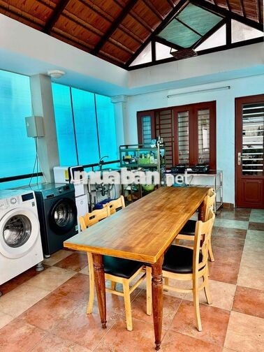 phòng trọ sạch đẹp 30m2 có ban công thoáng mát