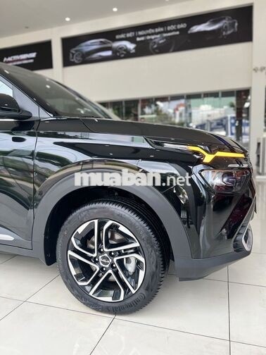 KIA Carens Luxury 1.5L CVT 7 chỗ Đen