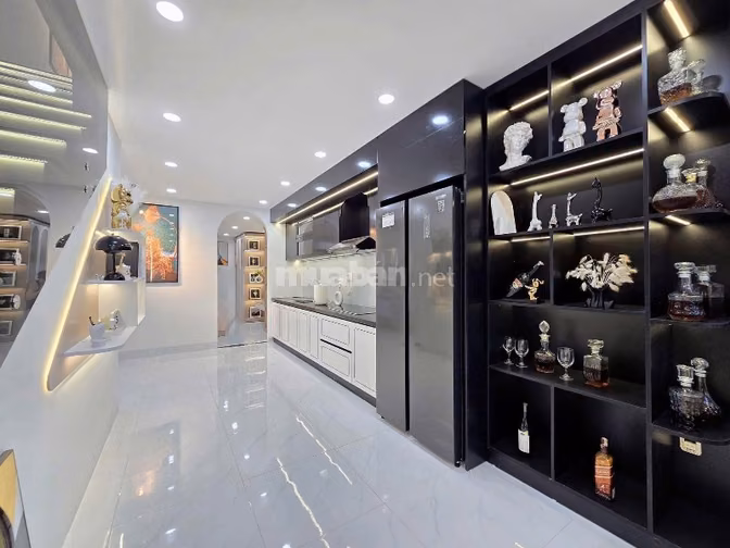 CẦN BÁN NHÀ HẺM XE HƠI 5M - ĐƯỜNG Nguyễn Cửu Vân, Quận Bình Thạnh