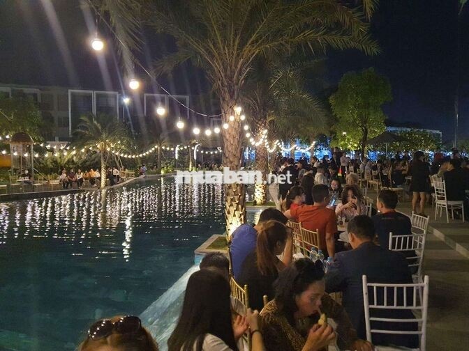 Nhà phong cách resort có sẵn sổ gần Aeon 