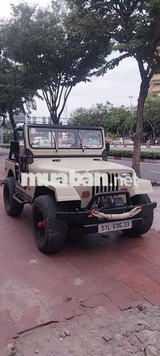 Jeep Xe địa hình màu Kem