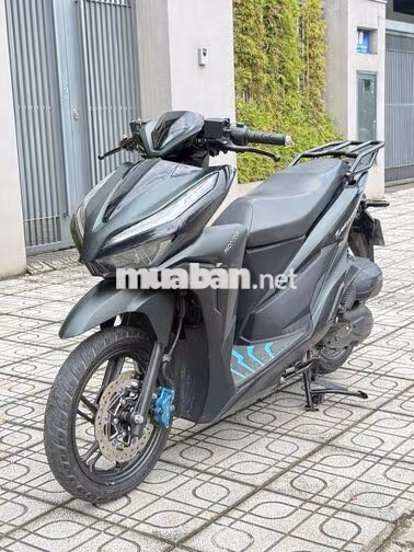 Vario 150 ( nợ xấu trả trước 18t nhận xe ngay)