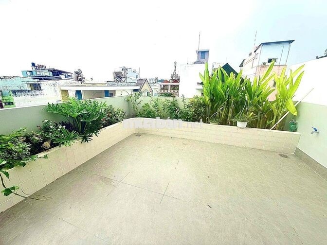 NHÀ PHỐ THIẾT KẾ RIÊNG - Ô TÔ VÀO NHÀ - HẺM NHỰA 6mM