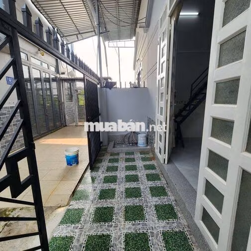 Nhà cho thuê nhà trệt lững mới tân trang mới có 2 máy lạnh mới 100%