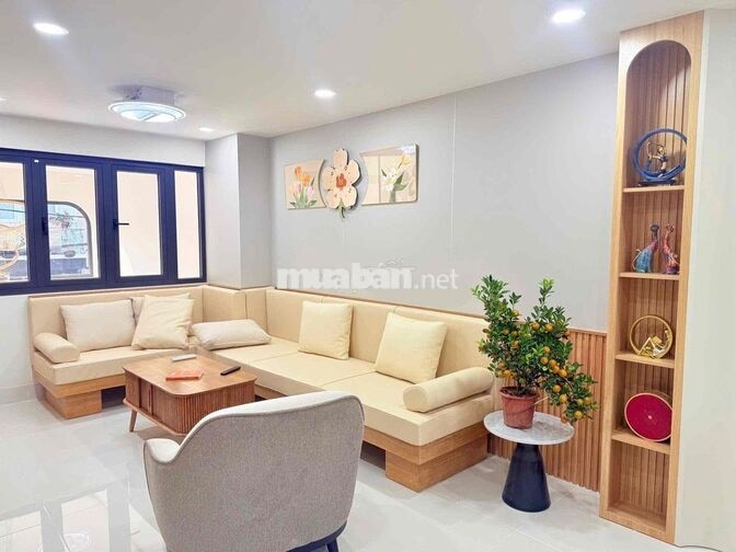 NHÀ PHỐ THIẾT KẾ RIÊNG - Ô TÔ VÀO NHÀ - HẺM NHỰA 6mM