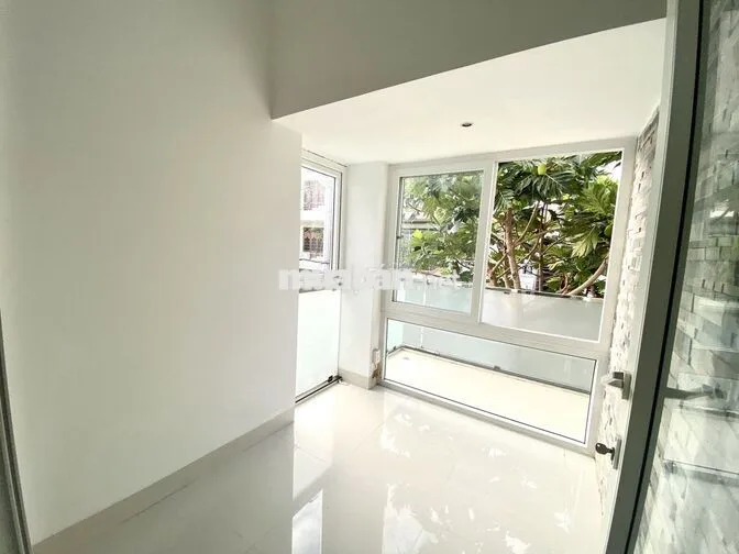 CHO THUÊ NHÀ CÓ SÂN VƯỜN - 6 PHÒNG NGỦ