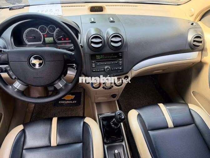 Chevrolet Aveo 2018 Số sàn 86000 km Trắng