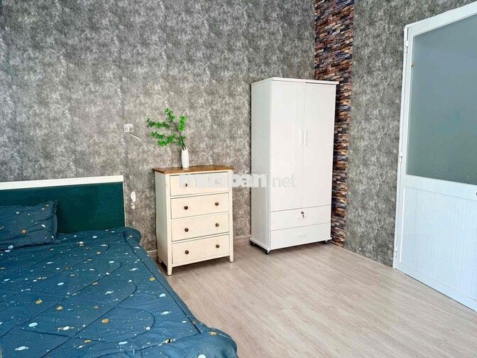 CĂN HỘ 2 PN NGAY TRUNG TÂM THÀNH PHỐ HCM RỘNG TỚI 65m2