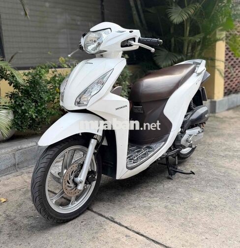 Honda Vision 2016 chính chủ đẹp, máy zin êm