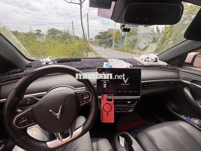 VinFast VF 6 Plus 2025 Trắng
