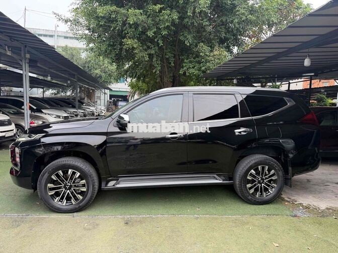 Mitsubishi Pajero Sport 2021 Đen 7 chỗ Tự động