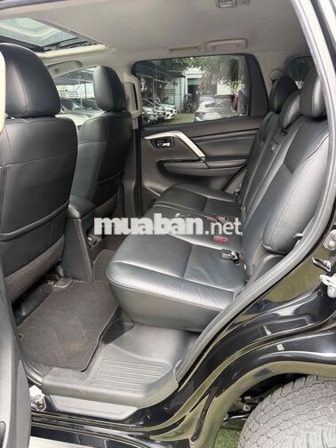Mitsubishi Pajero Sport 2021 Đen 7 chỗ Tự động