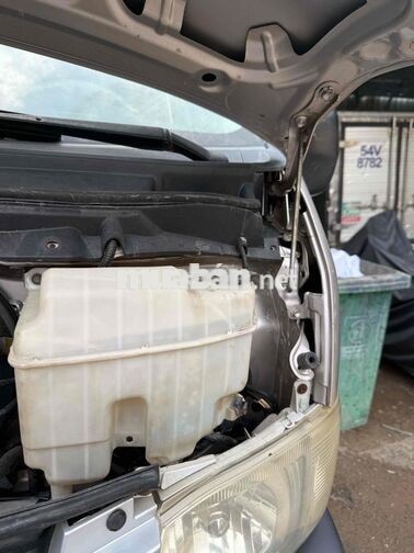 Toyota Hiace máy dầu cải tạo tải Van, bao sang tên