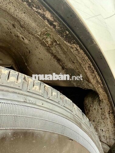 Toyota Hiace máy dầu cải tạo tải Van, bao sang tên